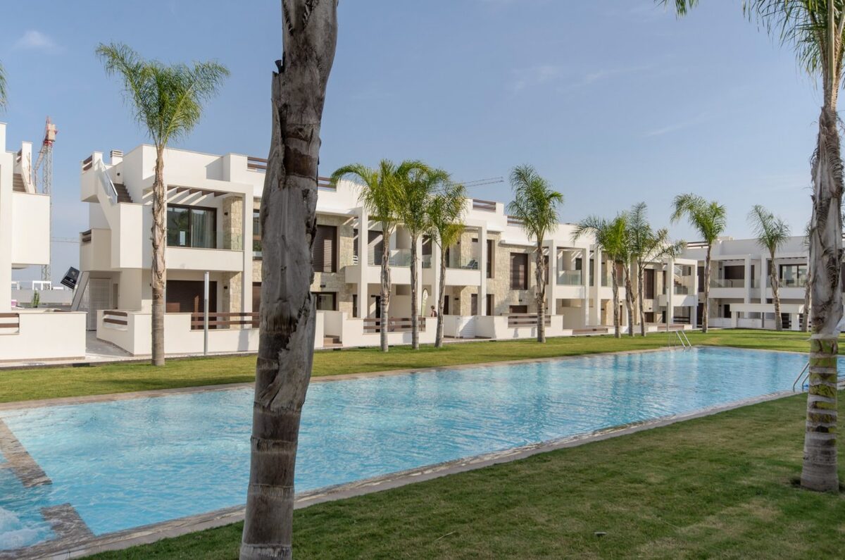 Bungalow z 3 sypialniami, 70m² w Torrevieja, Hiszpania [ID: 0137-N6472]