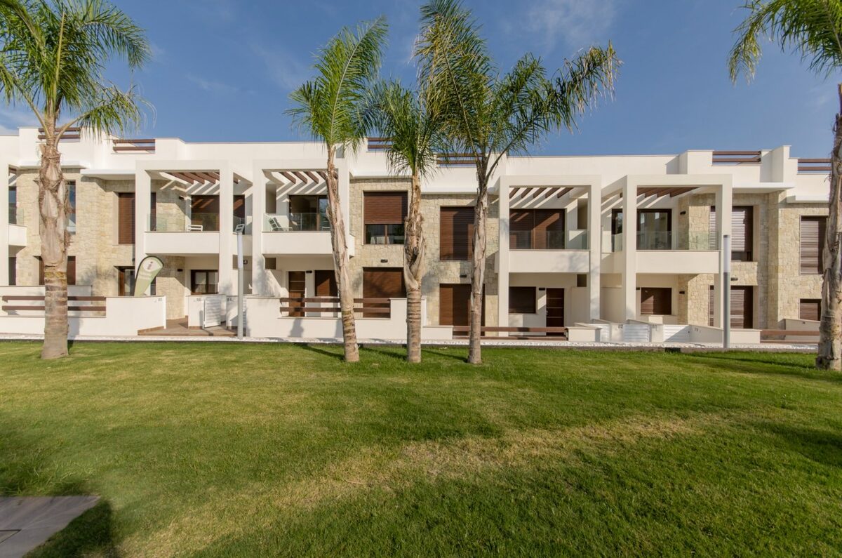 Bungalow z 3 sypialniami, 70m² w Torrevieja, Hiszpania [ID: 0137-N6472]