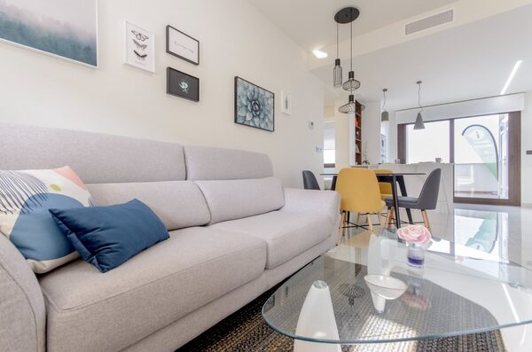 Bungalow w Torrevieja, Hiszpania, 63m² - obraz 3