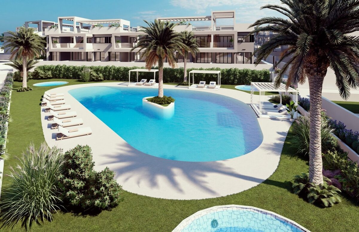 Bungalow z 2 sypialniami, 131m² w Torrevieja, Hiszpania [ID: 0137-N6416]