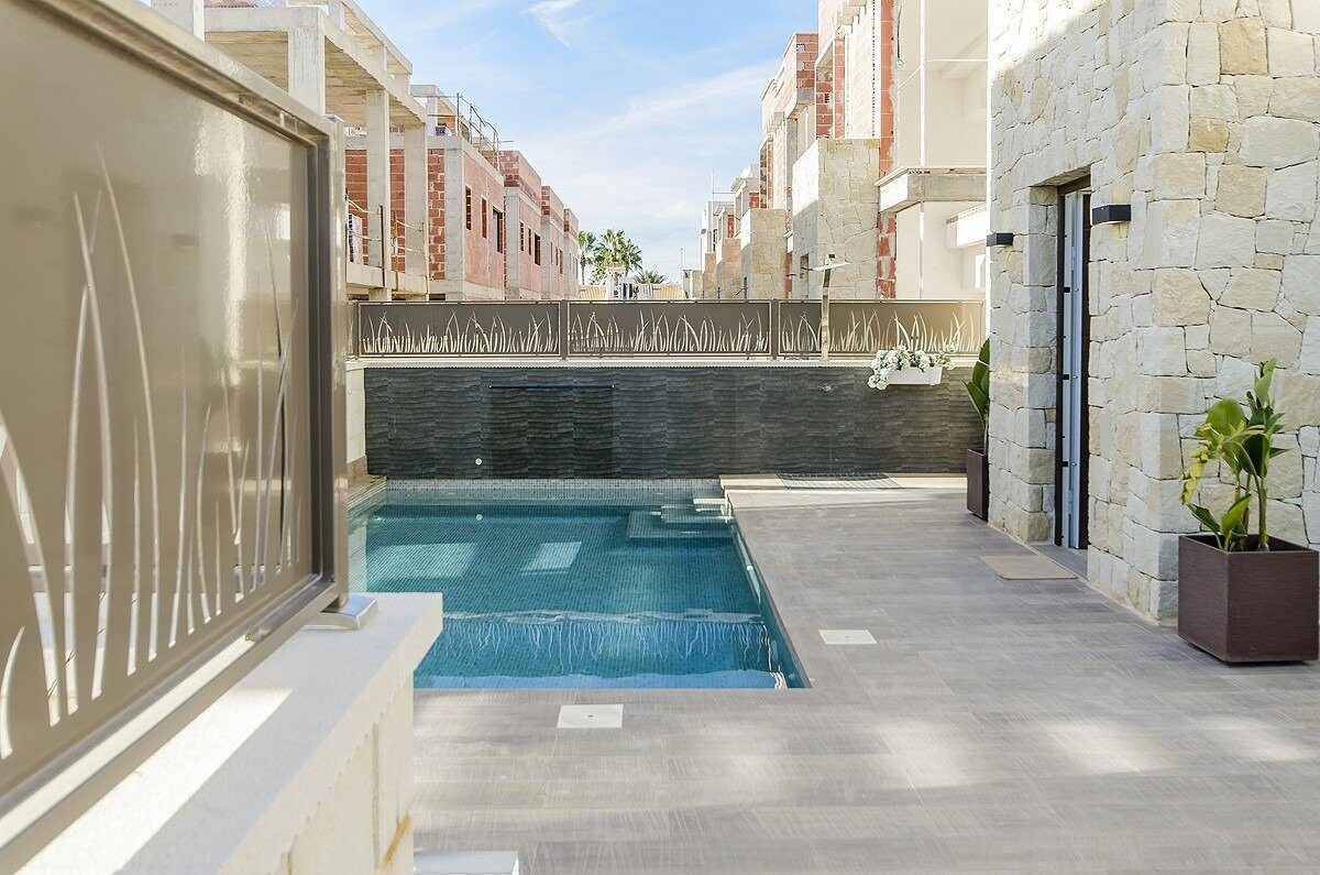 Villa with 3 bedrooms, 116m² in Los Montesinos, Spain [ID: 0137-N6403]