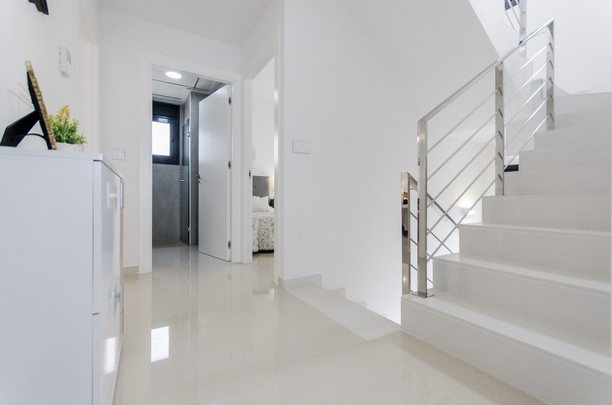 Villa with 4 bedrooms, 135m² in San Miguel de Salinas, Spain [ID: 0137-N6404]