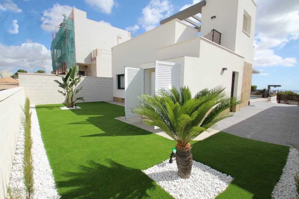 Villa with 3 bedrooms, 144m² in San Miguel de Salinas, Spain [ID: 0137-N6405]
