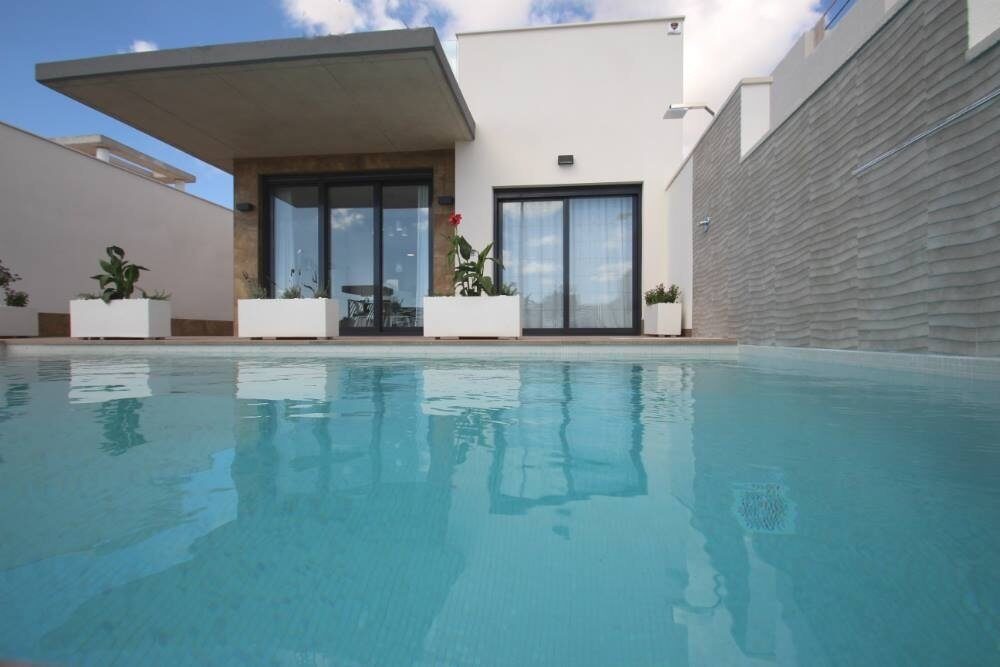 Villa with 3 bedrooms, 144m² in San Miguel de Salinas, Spain [ID: 0137-N6405]