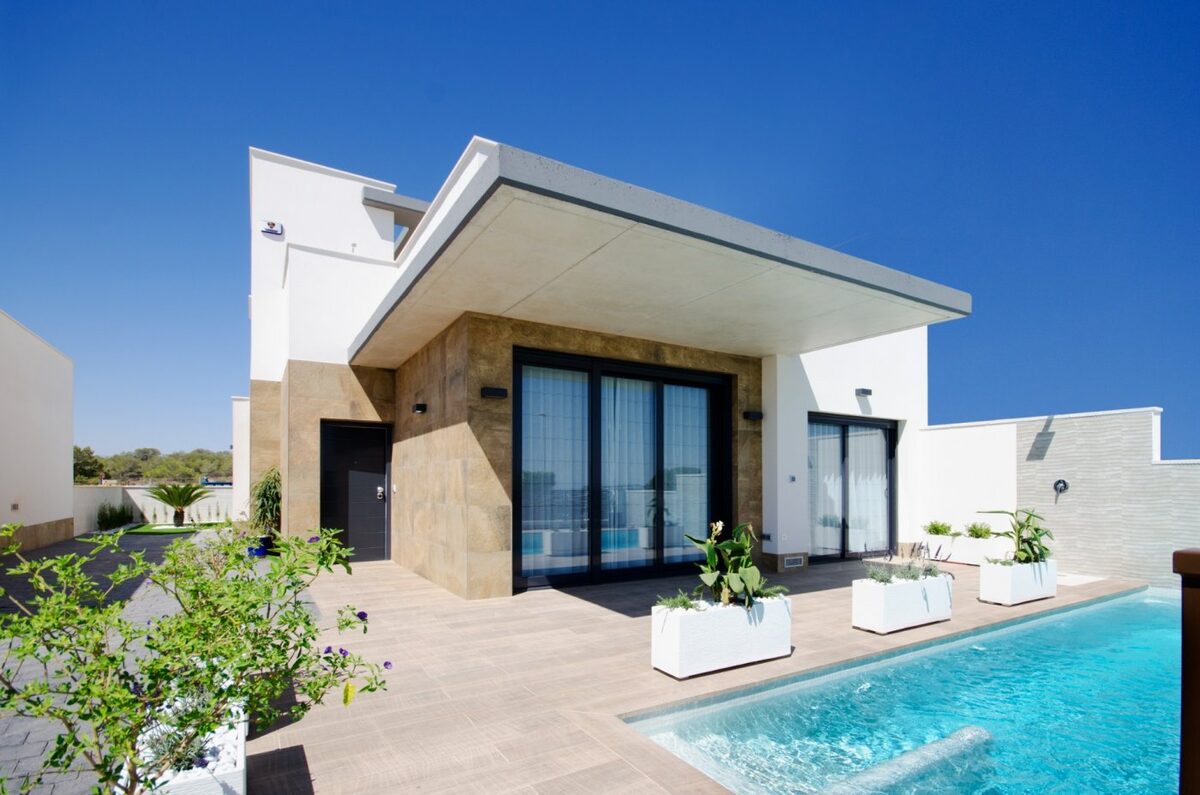 Villa with 3 bedrooms, 144m² in San Miguel de Salinas, Spain [ID: 0137-N6405]