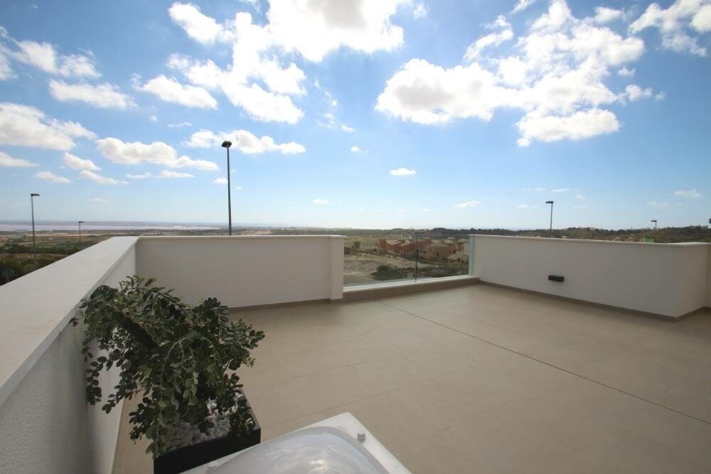 Villa with 3 bedrooms, 144m² in San Miguel de Salinas, Spain [ID: 0137-N6405]