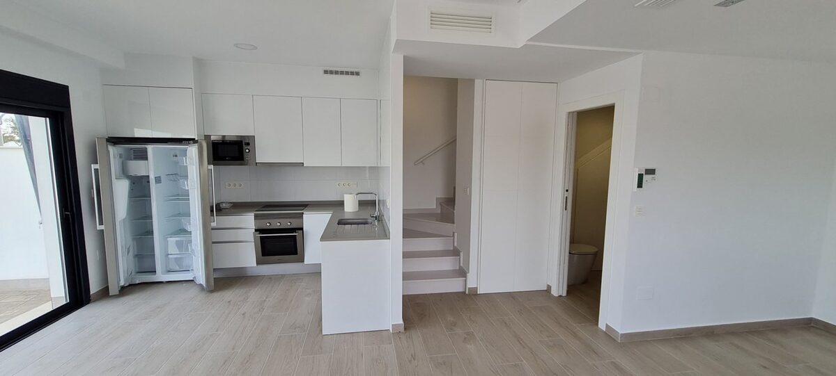 Вілла з 3 спальнями, 97м² в Оріуела Коста, Іспанія [ID: 0137-N6299]