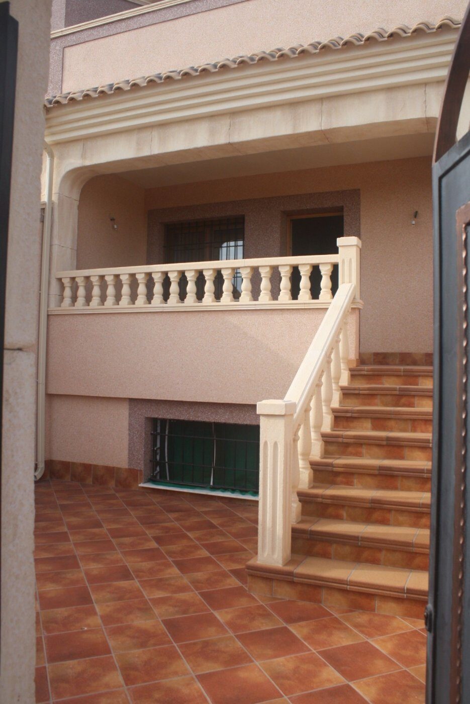 Townhouse with 2 bedrooms, 225m² in Torrevieja, Spain [ID: 0137-N6289]