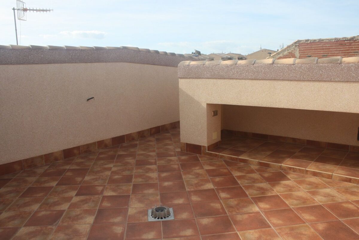 Townhouse with 2 bedrooms, 225m² in Torrevieja, Spain [ID: 0137-N6289]