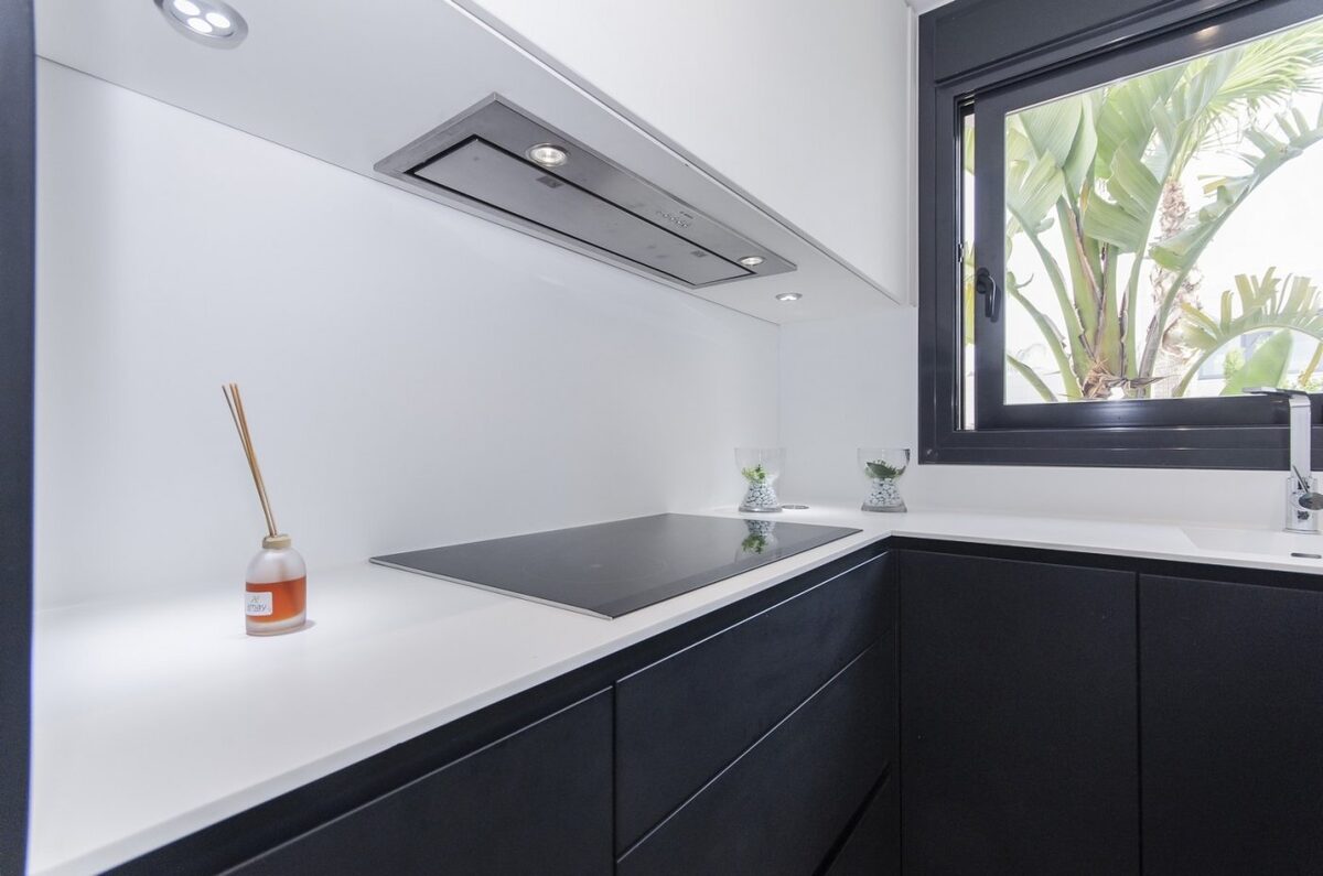 Willa z 3 sypialniami, 193m² w Оріуела Коста, Hiszpania [ID: 0137-N5909]