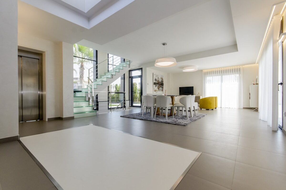Willa z 3 sypialniami, 193m² w Оріуела Коста, Hiszpania [ID: 0137-N5909]
