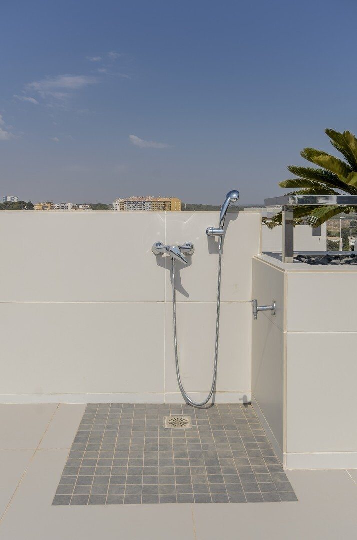 Willa z 3 sypialniami, 193m² w Оріуела Коста, Hiszpania [ID: 0137-N5909]