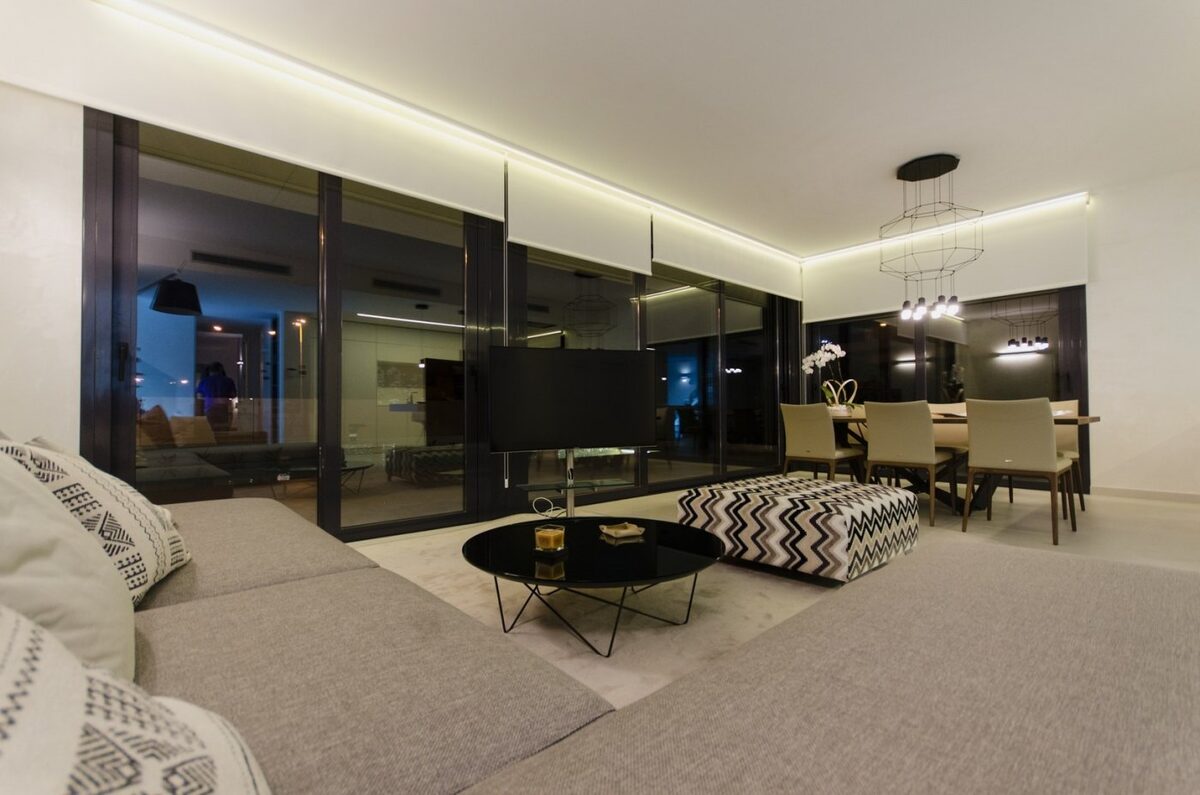 Willa z 4 sypialniami, 196m² w Оріуела Коста, Hiszpania [ID: 0137-N5910]