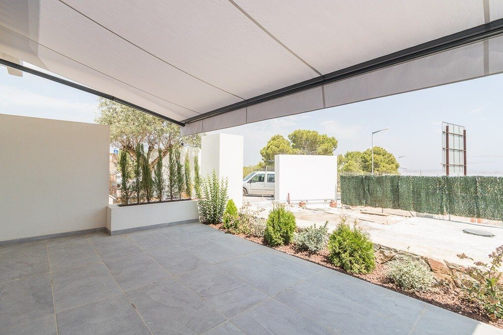 Bungalow z 3 sypialniami, 82m² w Torrevieja, Hiszpania [ID: 0137-N5843]