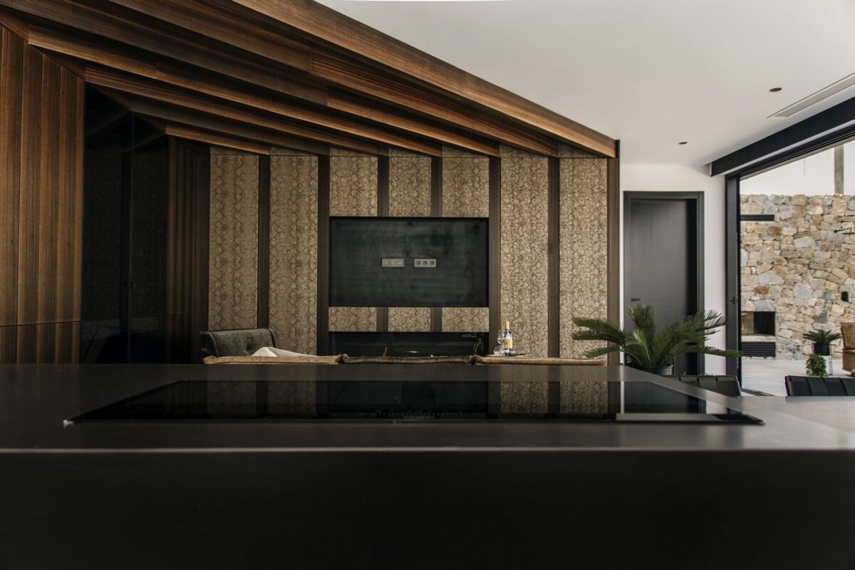 Вилла с 4 спальнями, 280м² в Рохалес, Испания [ID: 0137-N5723]