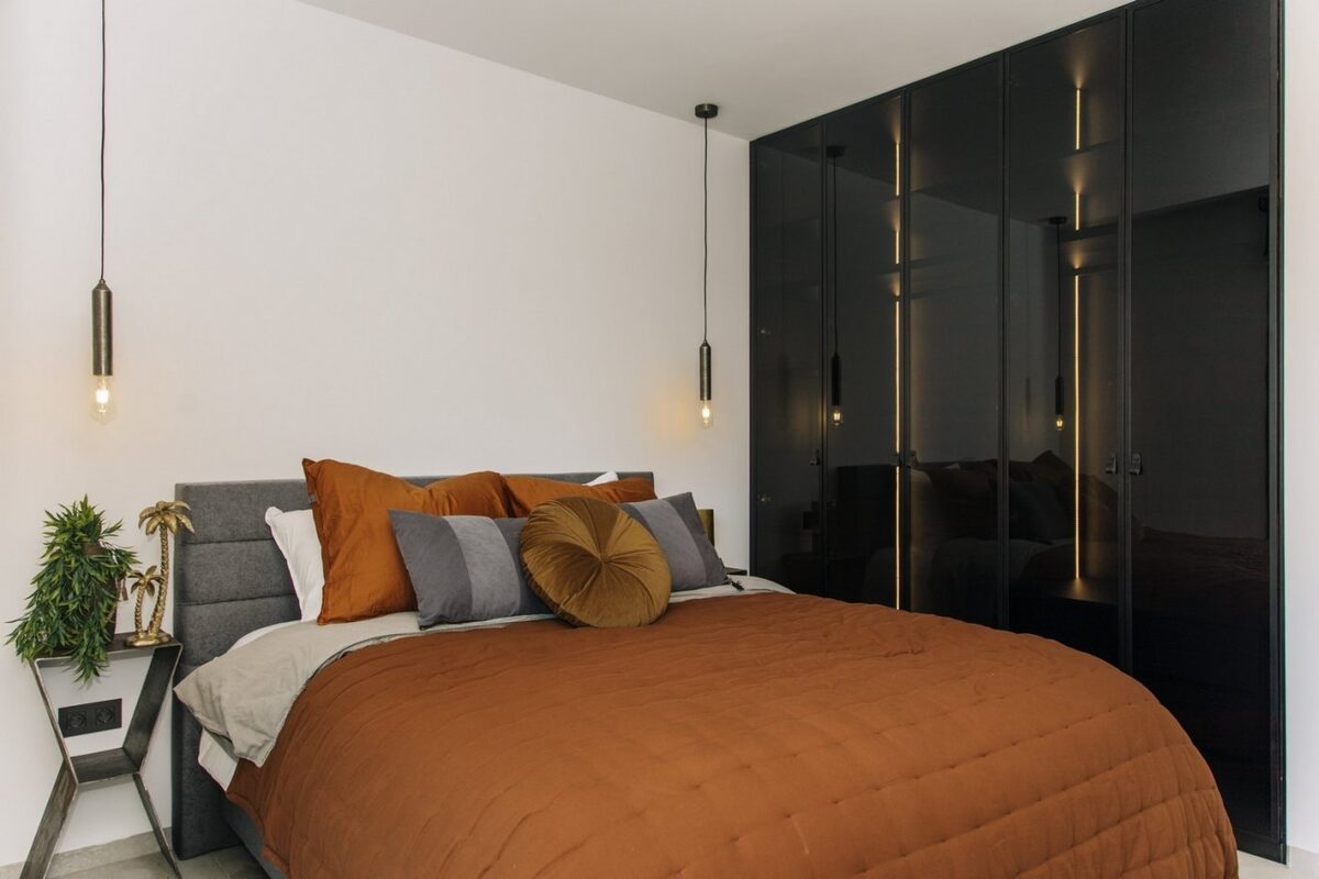 Вилла с 4 спальнями, 280м² в Рохалес, Испания [ID: 0137-N5723]