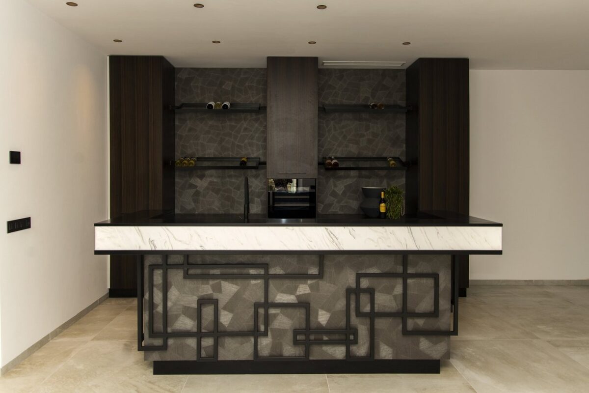 Вилла с 4 спальнями, 280м² в Рохалес, Испания [ID: 0137-N5723]
