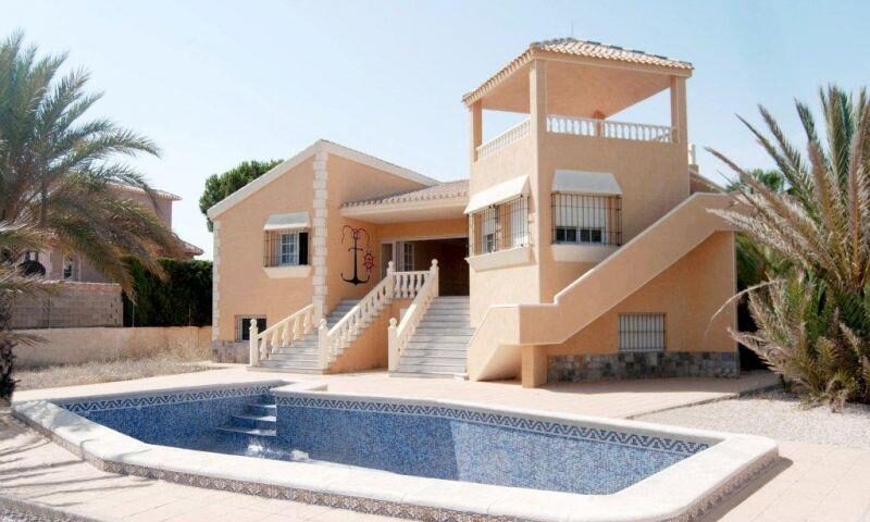 Вілла з 3 спальнями, 465м² в Ла-Манга-дель-Мар-Менор, Іспанія [ID: 0137-N3035]