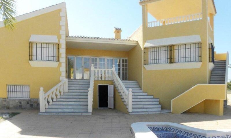 Вілла з 3 спальнями, 465м² в Ла-Манга-дель-Мар-Менор, Іспанія [ID: 0137-N3035]