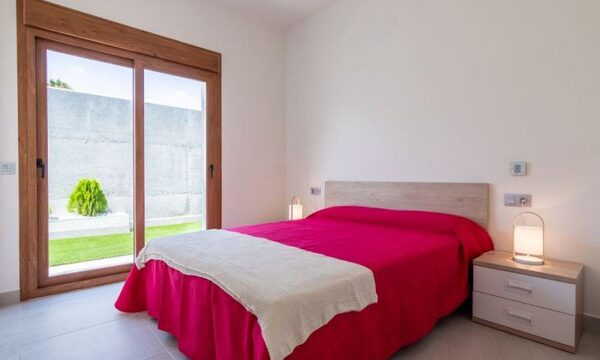 Willa w Torrevieja, Hiszpania, 295m² - obraz 19