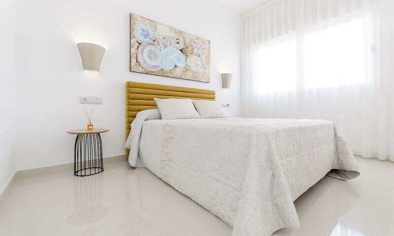 Вилла с 3 спальнями, 109м² в Рохалес, Испания [ID: 0137-N3278]