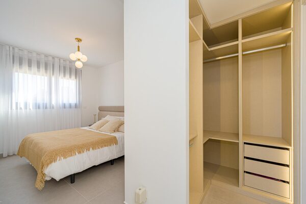 Apartment in Villajoyosa, Spain, 81m² - image 10