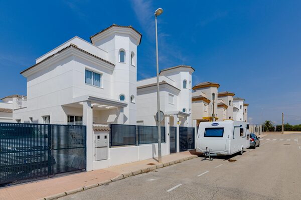 Вилла в Сан-Фульхенсио, Испания, 109м² - изображение 41