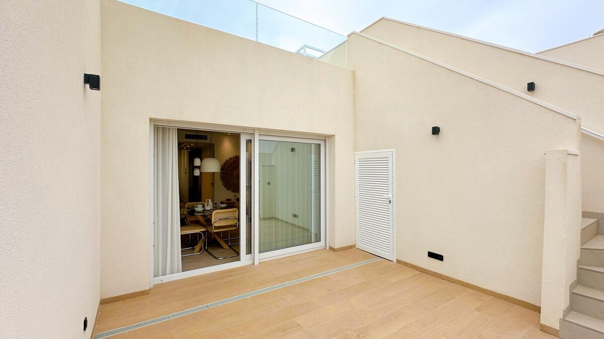 Bungalow with 2 bedrooms, 74m² in Algorfa, Spain [ID: 0137-N9319]