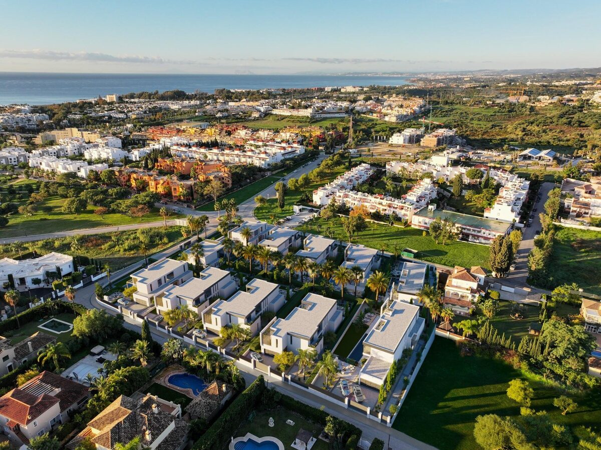 Willa z 5 sypialniami, 355m² w Estepona, Hiszpania [ID: 0137-SP1313]