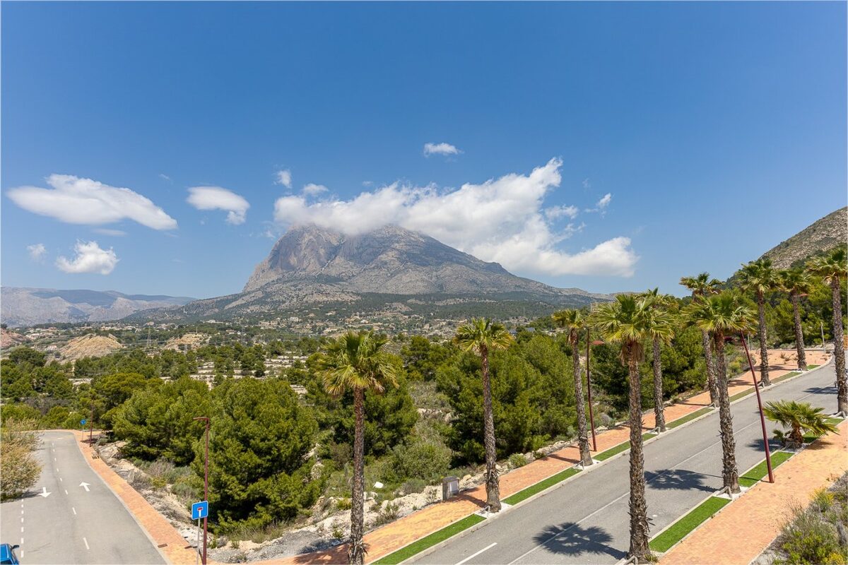 Willa z 4 sypialniami, 202m² w Finestrat, Hiszpania [ID: 0137-SP1297]