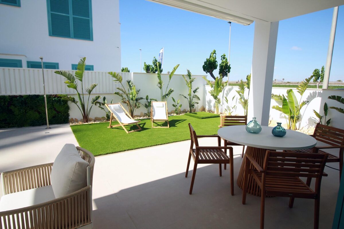 Bungalow z 2 sypialniami, 75m² w Pilar de la Horadada, Hiszpania [ID: 0137-N9276]