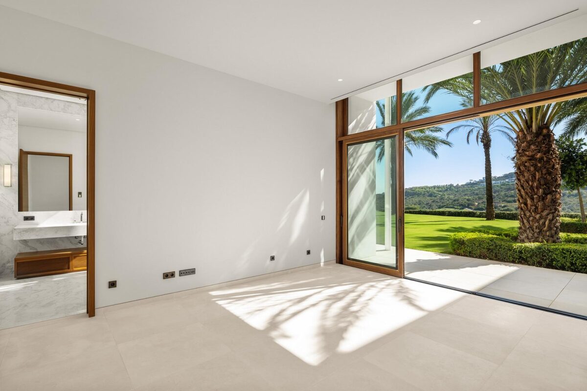 Willa z 6 sypialniami, 795m² w Casares, Hiszpania [ID: 0137-SP0587]