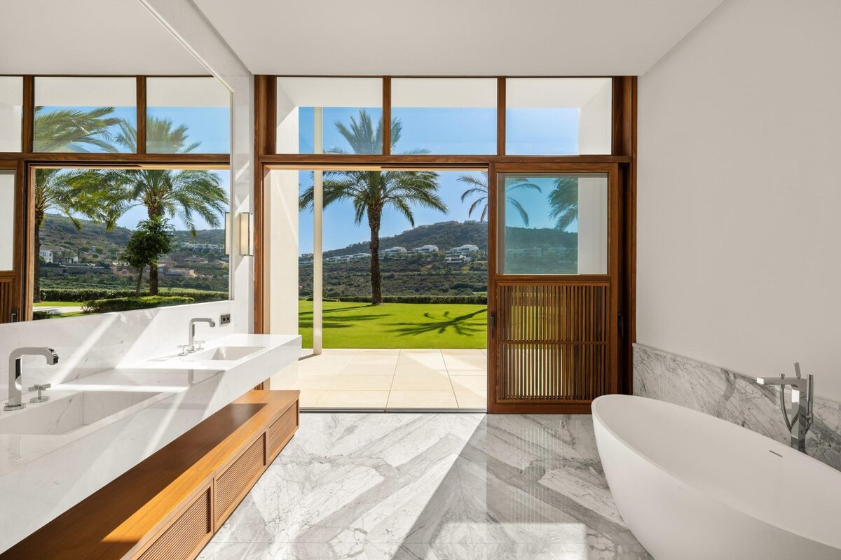 Willa z 6 sypialniami, 795m² w Casares, Hiszpania [ID: 0137-SP0587]