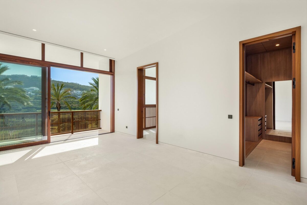 Willa z 6 sypialniami, 795m² w Casares, Hiszpania [ID: 0137-SP0587]