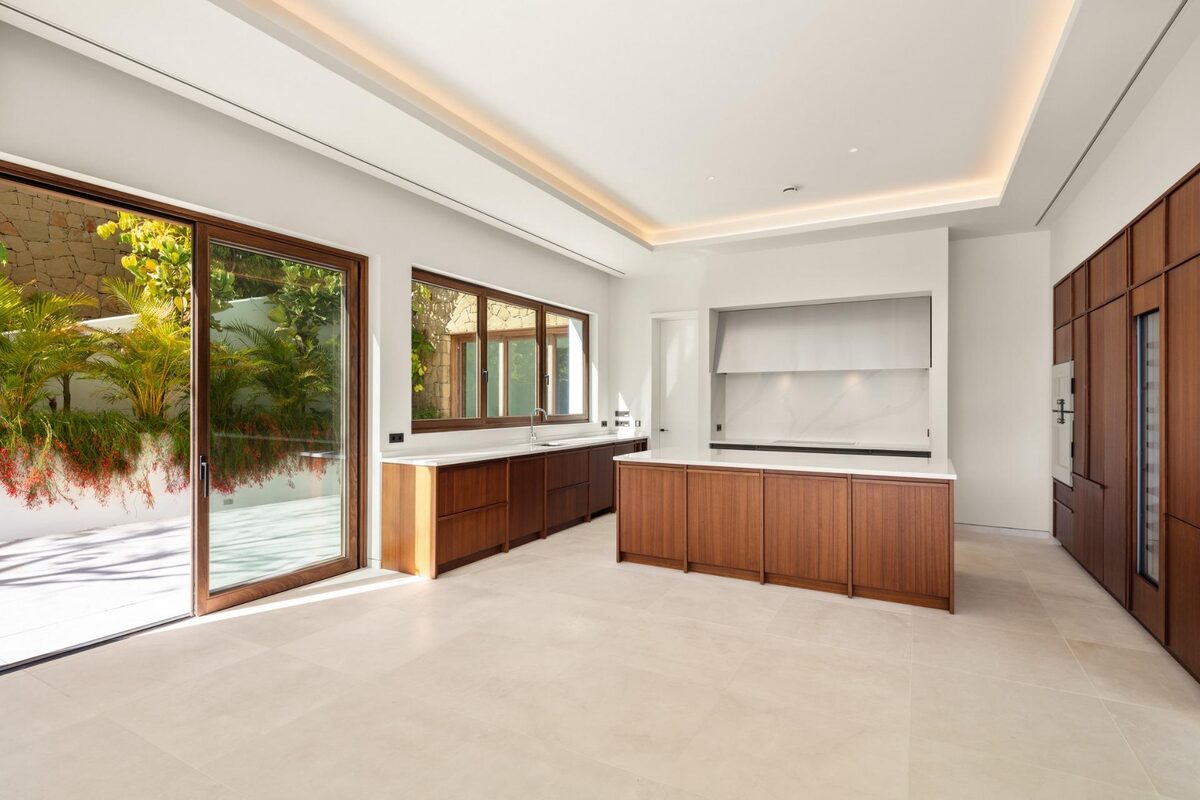 Willa z 6 sypialniami, 795m² w Casares, Hiszpania [ID: 0137-SP0587]