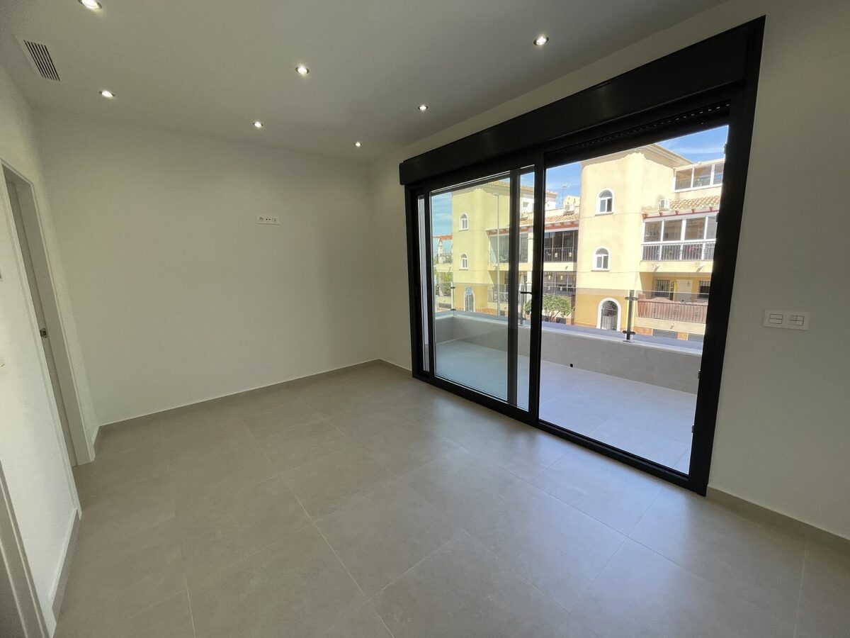 Villa with 3 bedrooms, 134m² in Almoradi, Spain [ID: 0137-N9262]