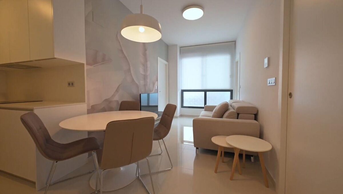 Apartament z 2 sypialniami, 50m² w Torrevieja, Hiszpania [ID: 0150-LS-2501]