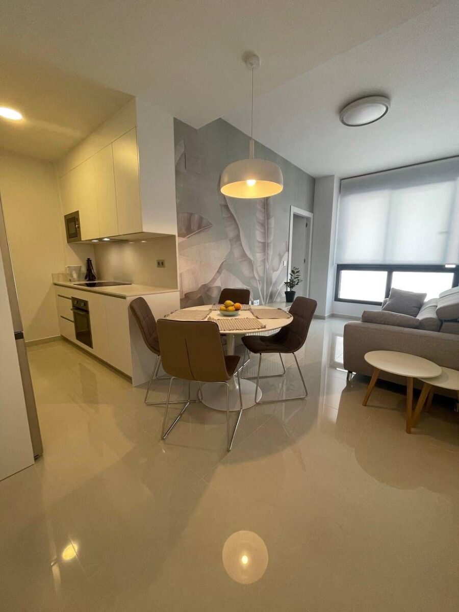 Apartament z 2 sypialniami, 50m² w Torrevieja, Hiszpania [ID: 0150-LS-2501]