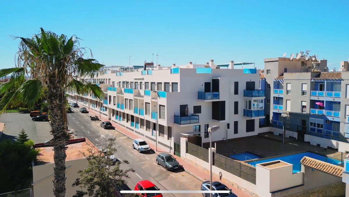 Apartament z 2 sypialniami, 50m² w Torrevieja, Hiszpania [ID: 0150-LS-2501]