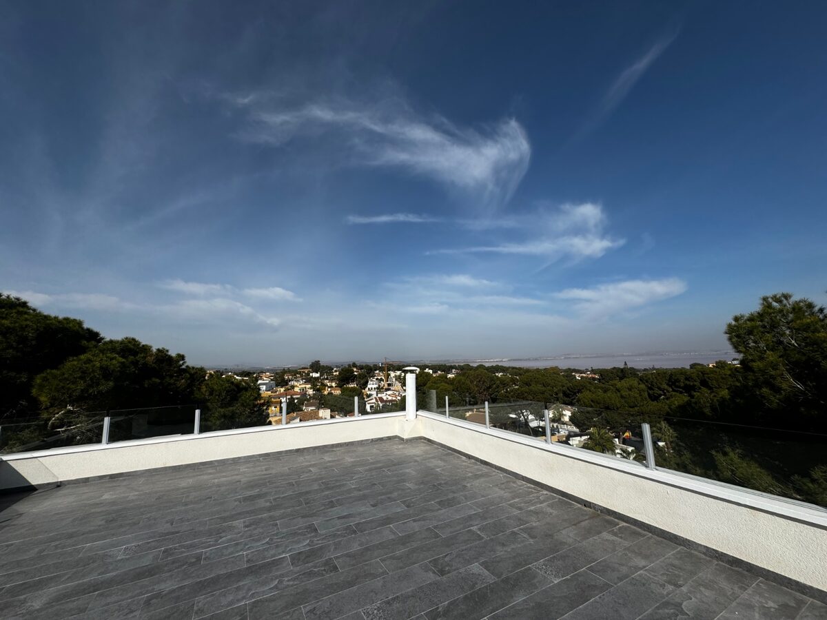 Будинок з 5 спальнями, 165м² в Торрев'єха, Іспанія [ID: 0150-LS-2901]