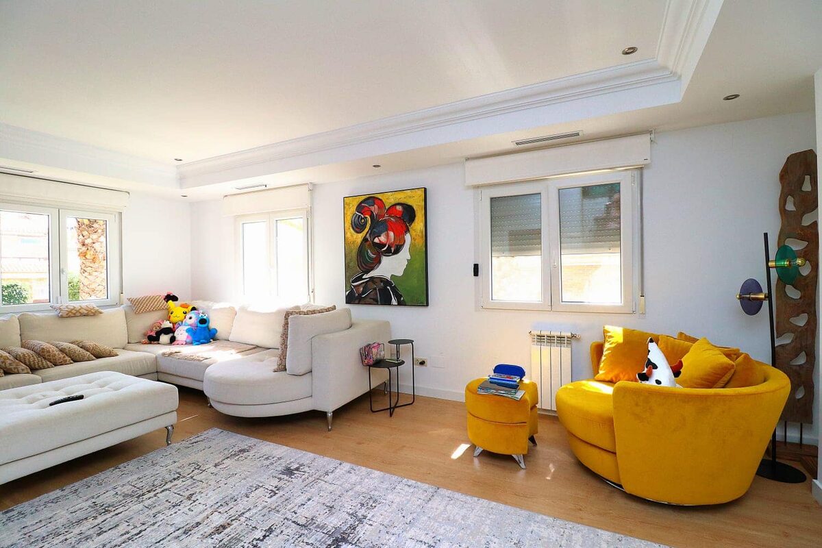 Willa z 5 sypialniami, 250m² w Оріуела Коста, Hiszpania [ID: 0150-LS-0102]