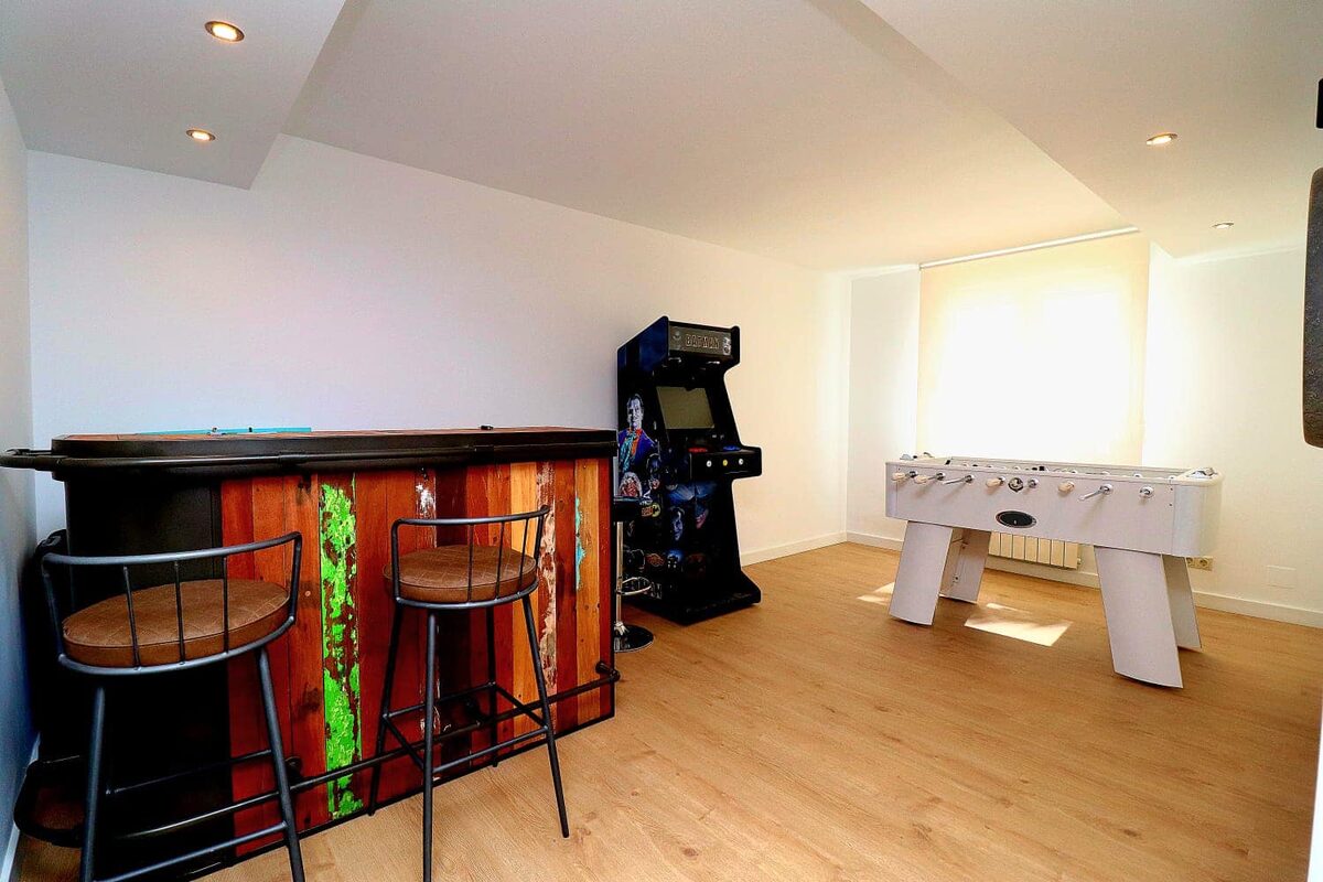 Willa z 5 sypialniami, 250m² w Оріуела Коста, Hiszpania [ID: 0150-LS-0102]