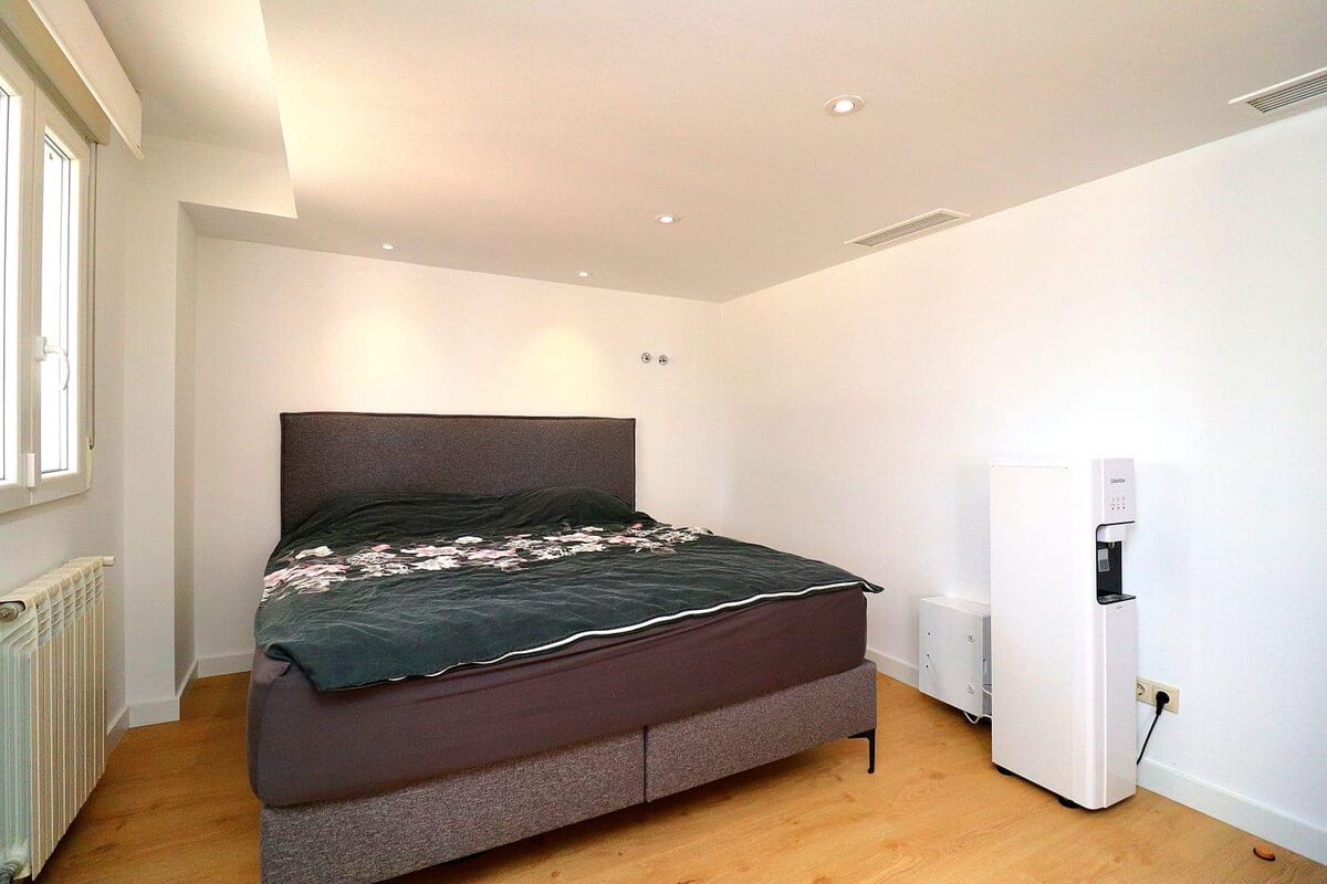 Willa z 5 sypialniami, 250m² w Оріуела Коста, Hiszpania [ID: 0150-LS-0102]