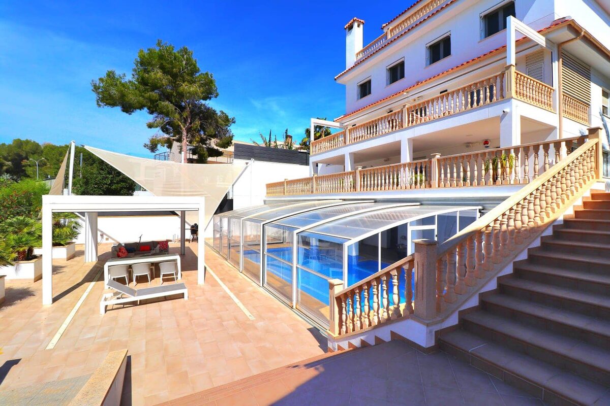 Willa z 5 sypialniami, 250m² w Оріуела Коста, Hiszpania [ID: 0150-LS-0102]