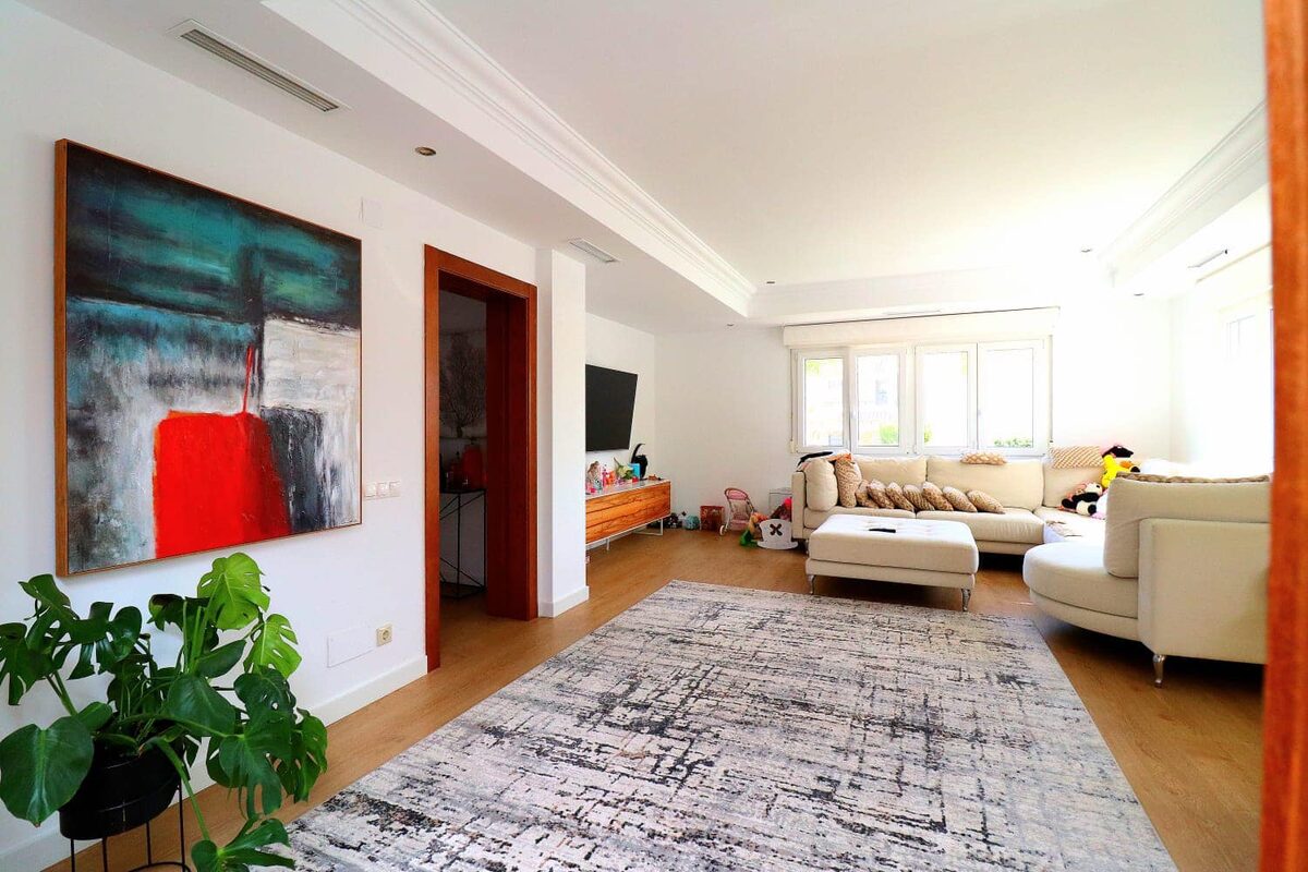 Willa z 5 sypialniami, 250m² w Оріуела Коста, Hiszpania [ID: 0150-LS-0102]