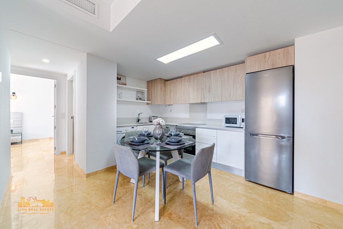 Apartment with 3 bedrooms, 115m² in Punta Prima, Spain [ID: 0150-LS-1803]
