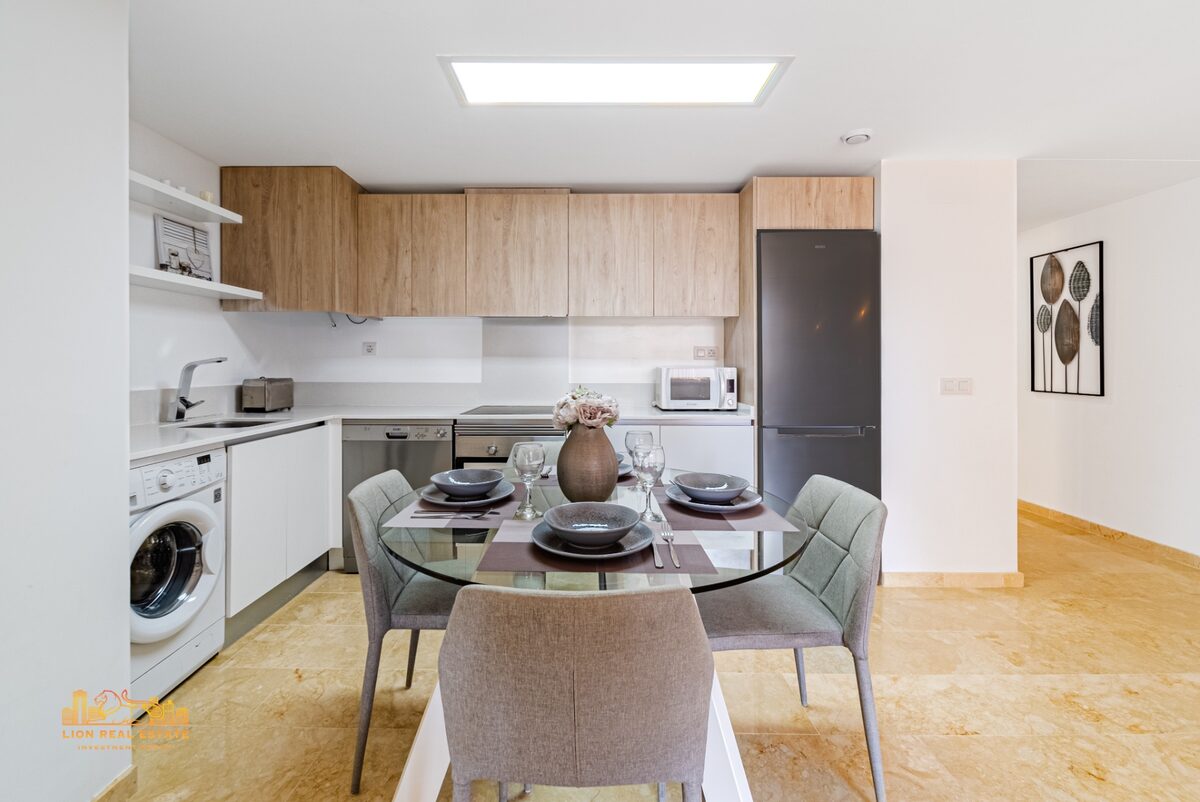 Apartment with 3 bedrooms, 115m² in Punta Prima, Spain [ID: 0150-LS-1803]