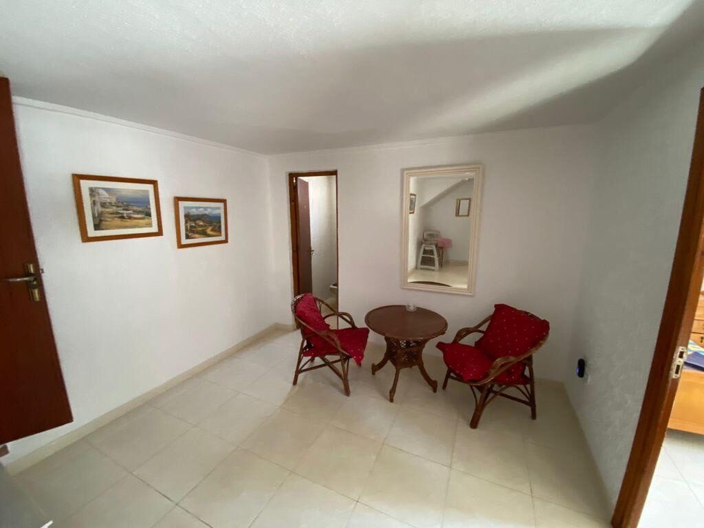 Townhouse with 12 bedrooms, 404m² in Torrevieja, Spain [ID: 0150-LS-1306]