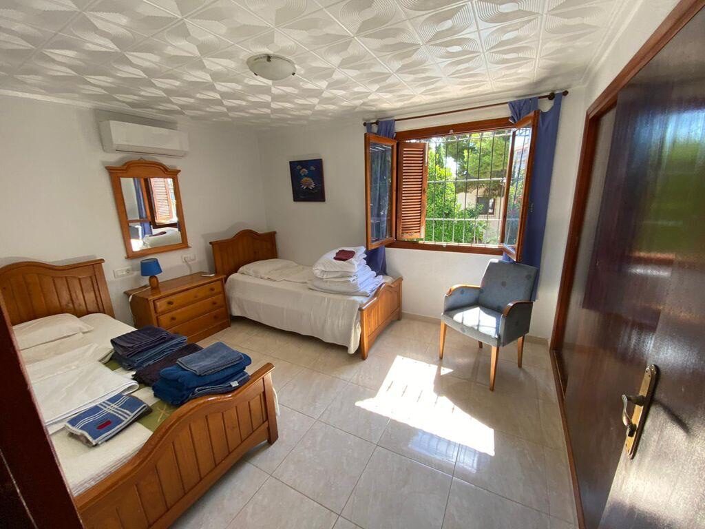 Townhouse with 12 bedrooms, 404m² in Torrevieja, Spain [ID: 0150-LS-1306]