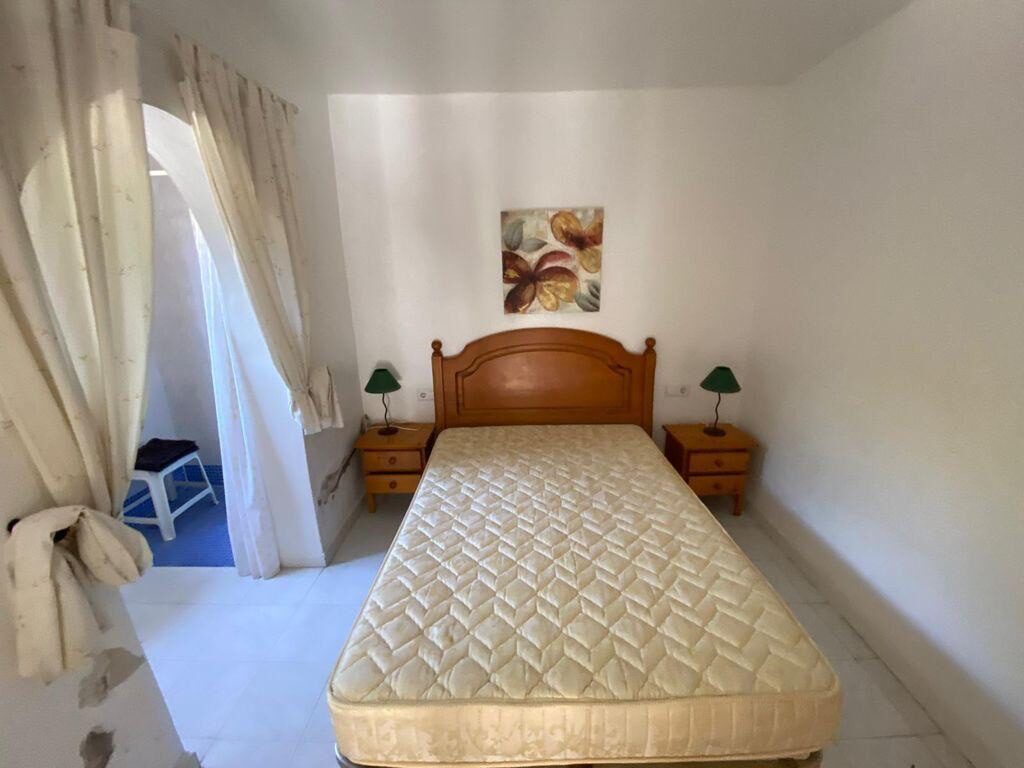 Townhouse with 12 bedrooms, 404m² in Torrevieja, Spain [ID: 0150-LS-1306]